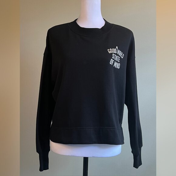 OLD NAVY Glitter Graphic Crew-Neck Sweatshirt - Picture 3 of 11